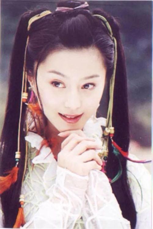 大话娱乐吃瓜美少女是谁,吃瓜美少女的真实身份大揭秘  第2张