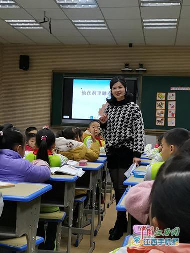 信丰学生爆料新闻,校园事件引发关注,真相揭开引热议 第2张 信丰学生爆料新闻,校园事件引发关注,真相揭开引热议 第2张