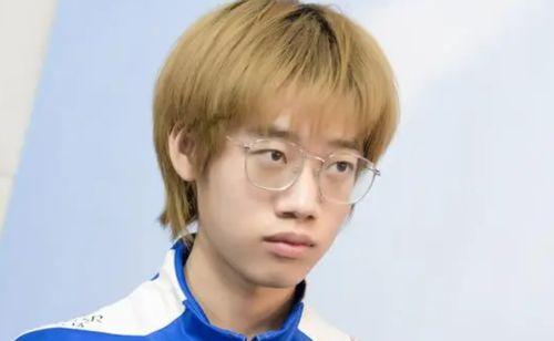 零度爆料转会最新消息,转会风云再起，最新转会消息盘点！”