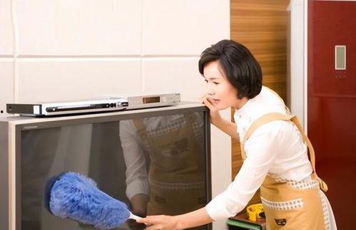 爆料保姆打老人视频真实,监控视频揭露惊人真相 第2张 爆料保姆打老人视频真实,监控视频揭露惊人真相 第2张