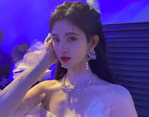 爆料朱正廷鞠婧祎视频,甜蜜瞬间引网友热议  第2张