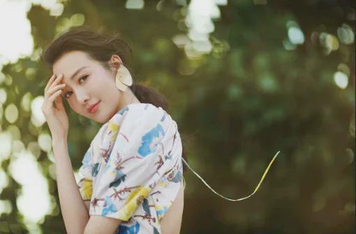 狗仔爆料王鸥妈妈视频,王鸥妈妈视频引发热议 第1张 狗仔爆料王鸥妈妈视频,王鸥妈妈视频引发热议 第1张